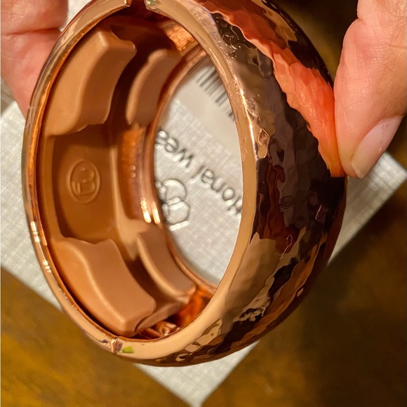 Fitbit Fitness Tracker Bracelet! 🏃♀️ Brand New (Rose Gold) - Picture 2 of 13